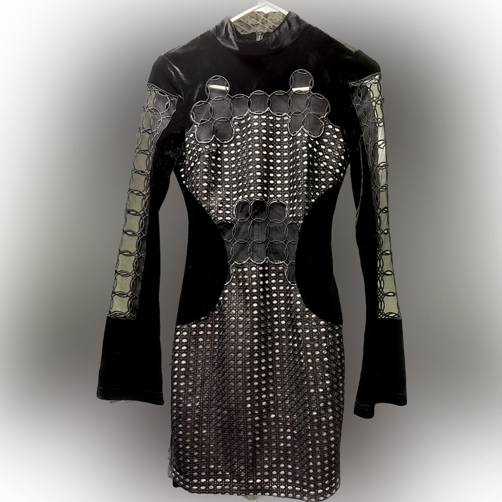 Vfemage black and Nude velvet Long sleeve Dress